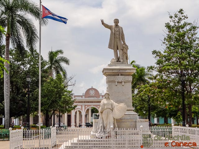 Cienfuegos - Cuba-Monumento a José Marti
