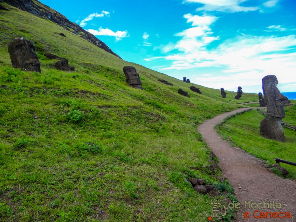 vulcão rano raraku-7