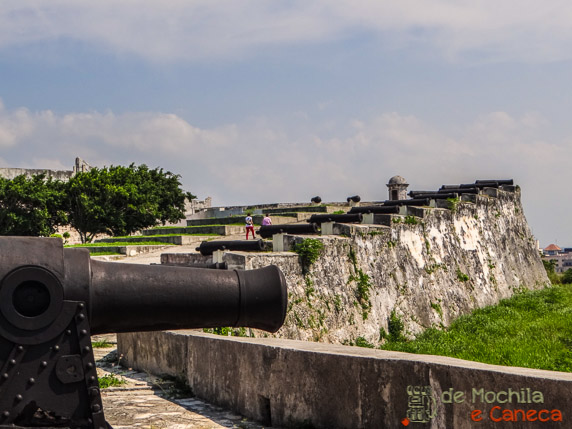 Canhões Fortaleza San Carlos de la Cabaña-15