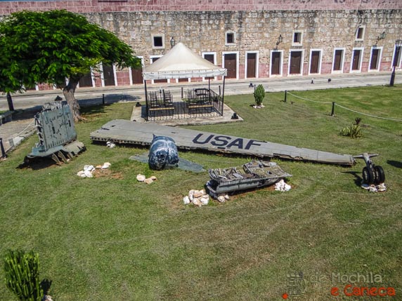 Avião dos EUA derrubado por Cuba. Fortaleza San Carlos de la Cabaña-17
