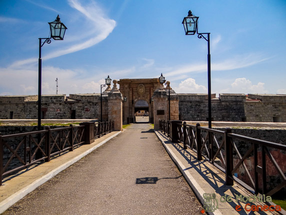 Fortaleza San Carlos de la Cabaña Fortaleza San Carlos de la Cabaña