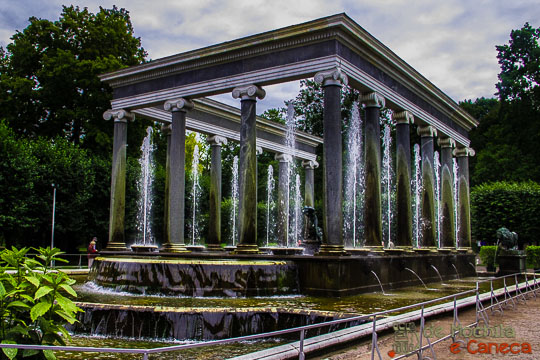 Fonte Cascata do leão Peterhof