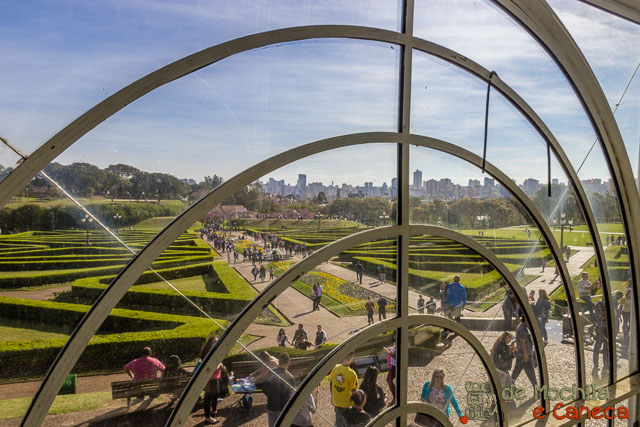 Jardim Botânico de Curitiba-Vista a partir do interior da estufa