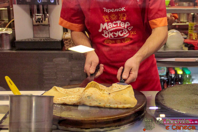 Preparação dos Blinys (блины) Onde comer na Russia_-13