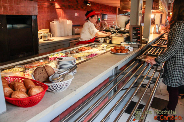 Comida barata na Rússia - Restaurante Mu Mu (Му-му) Onde comer na Russia_Mu-mu_Му-му