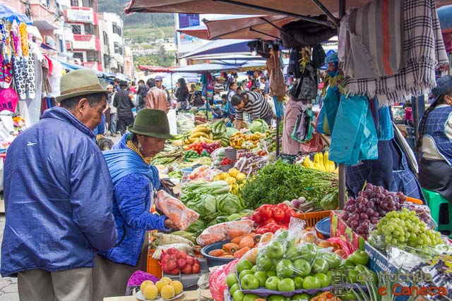 Frutas, verduras e legumes. Otavalo Equador-19