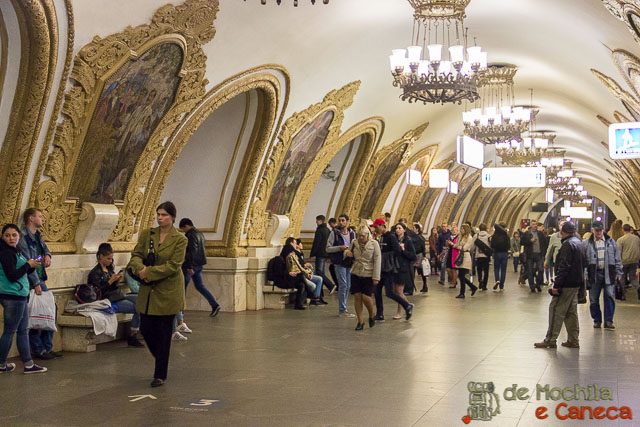 Metrô de Moscou. 10 lugares imperdíveis em moscou-Metrô de Moscou.