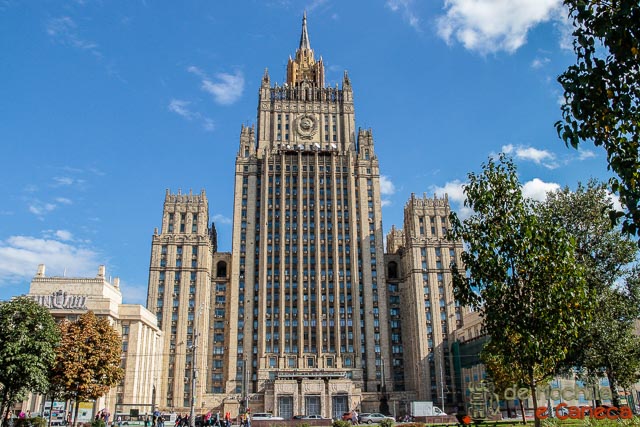 Arranha-céus de Stalin. 10 lugares imperdíveis em moscou-Arranha-céus de Stalin.