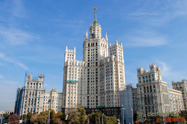 Arranha-céus de Stalin. 10 lugares imperdíveis em moscou-23