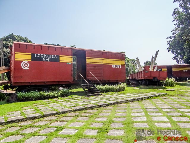Monumento a La Toma del Tren Blindado Santa Clara - Cuba-Monumento a La Toma del Tren Blindado