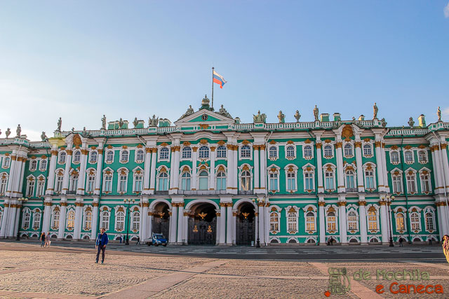 lugares imperdíveis para conhecer em São Petersburgo-Museu Hermitage.