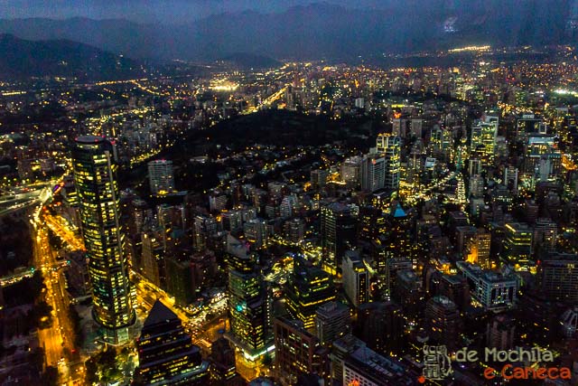 Santiago iluminada. Noite - visual