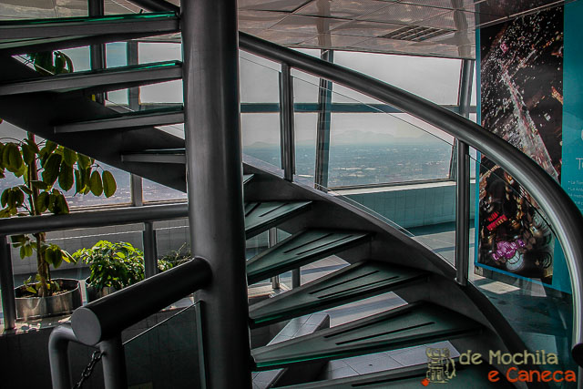 Stairway to Heaven. Torre Latino americana - Mexico-escada mirante