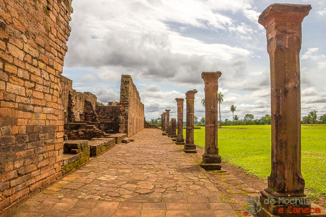 Bella Vista - ótima opção de base para visitar as ruínas jesuíticas do Paraguai. Bella Vista - ótima opção de base para visitar as ruínas jesuíticas do Paraguai.