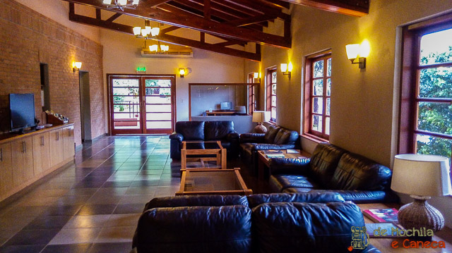 Sala de espera/recepção. Sala de espera/recepção.